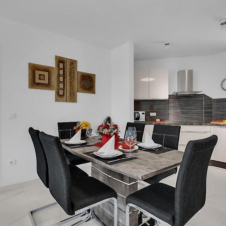 Apartment Navis, Sea View Makarska Exterior photo